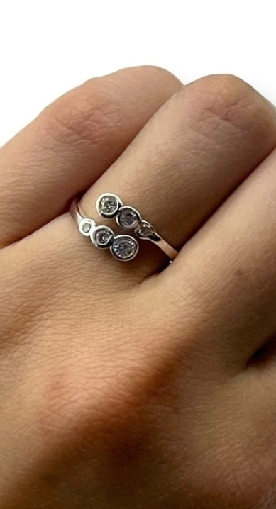 Anillo de Plata 925 6 Piedras Ajustable AN45