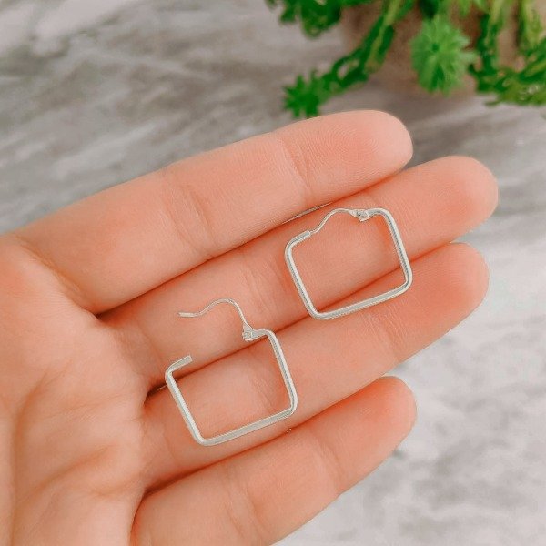 AR.I-L #3-22 ARGOLLA CUADRADA