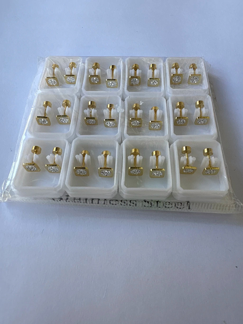 14 abridor acero dorado.