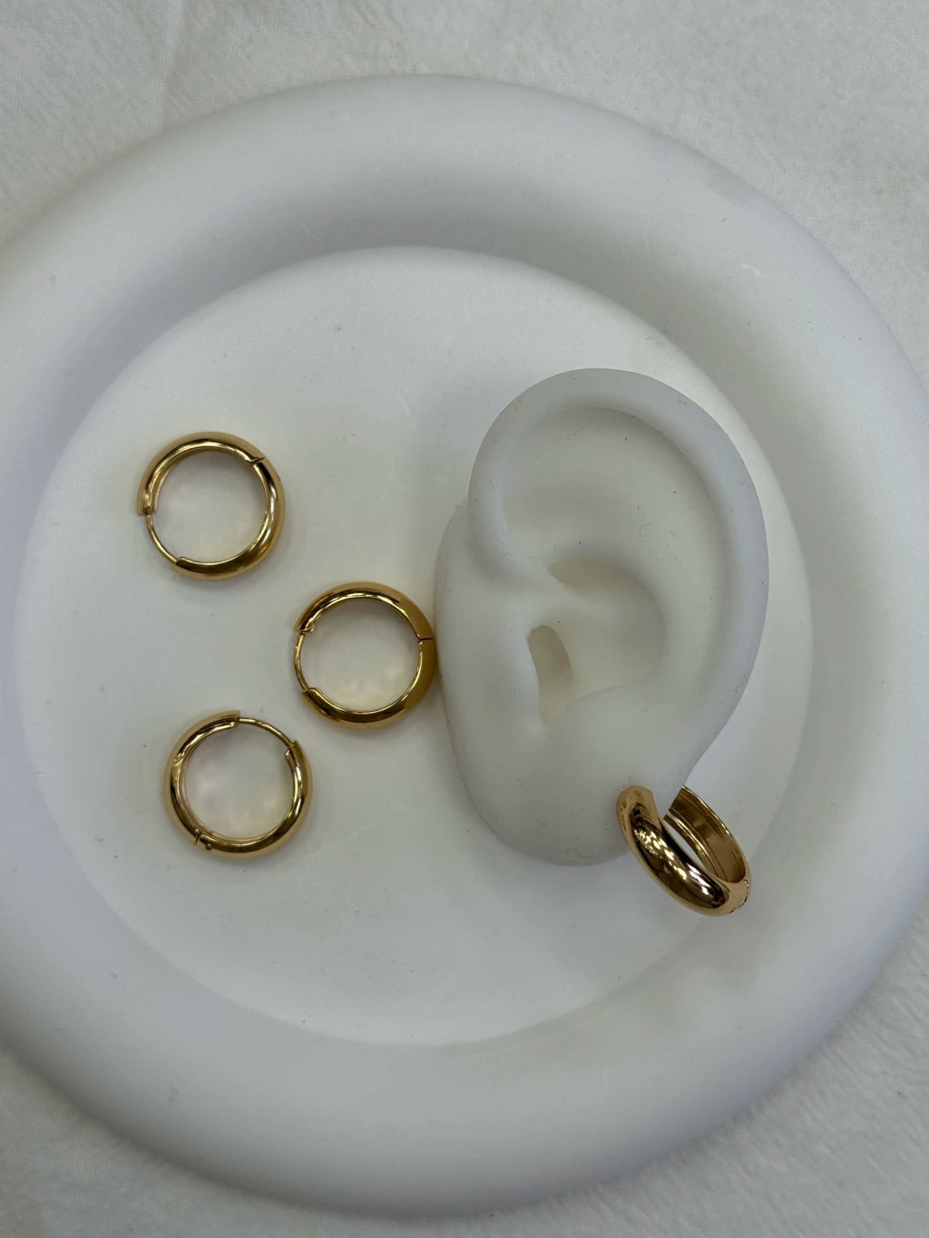 416 B4 argollitas acero dorado x12