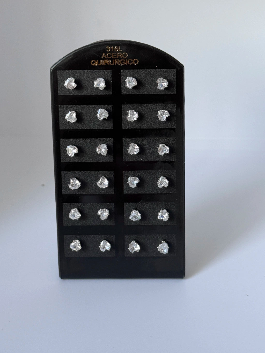 -255A Aritos pack 12 forma corazón