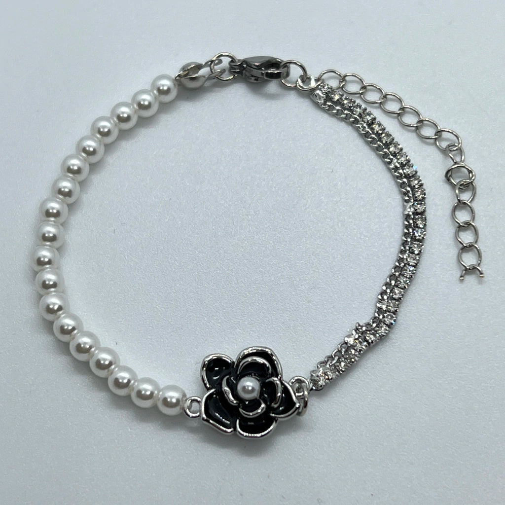 Pulsera plateada de acero