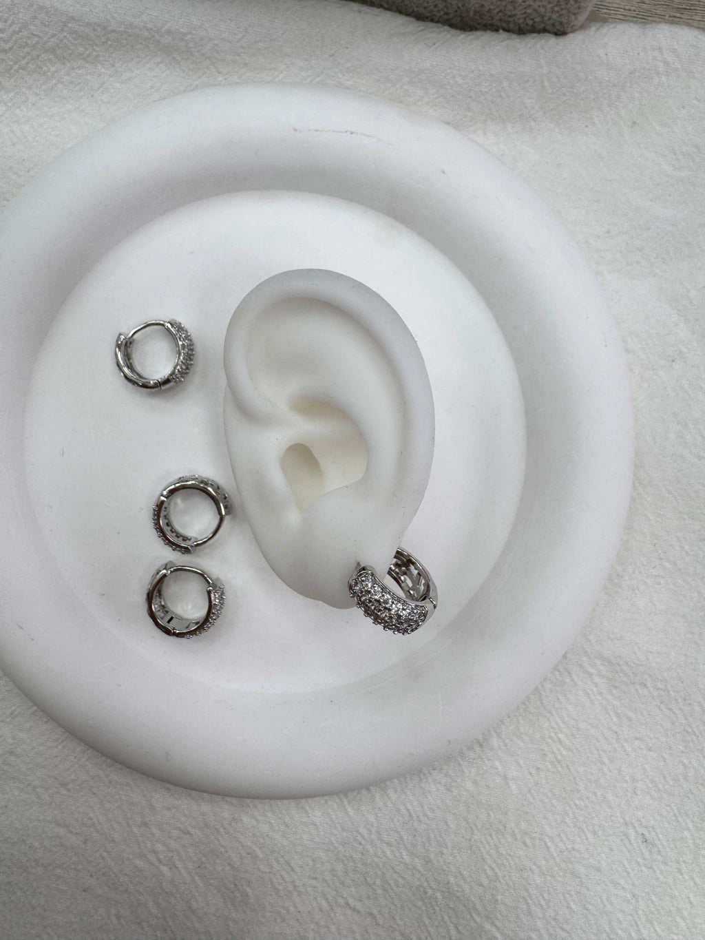 440A argollas con strass x12 acero