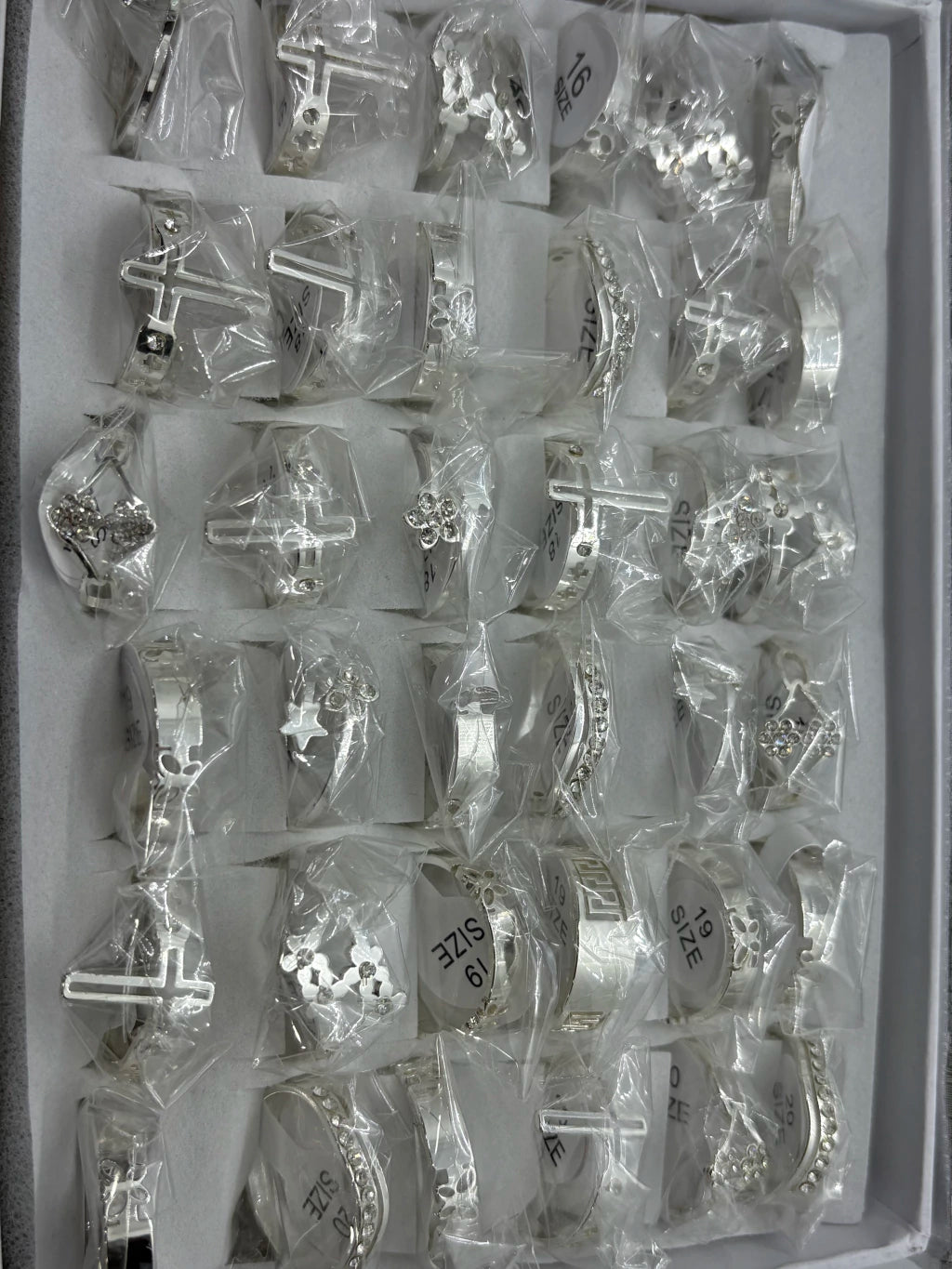 Anillos de acero con strass 740-C