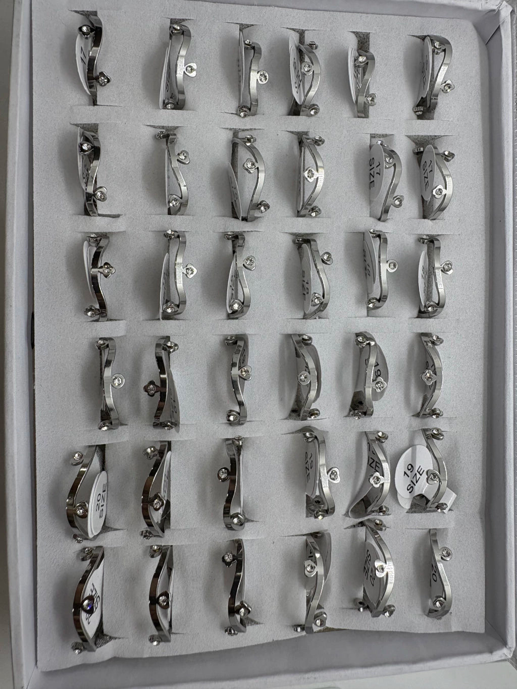 Anillos de acero con strass 879-A