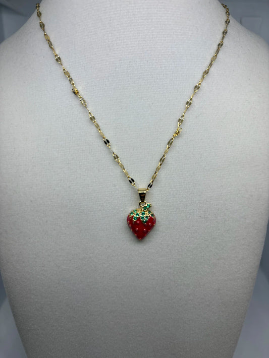 Collar de acero dorado con frutilla
