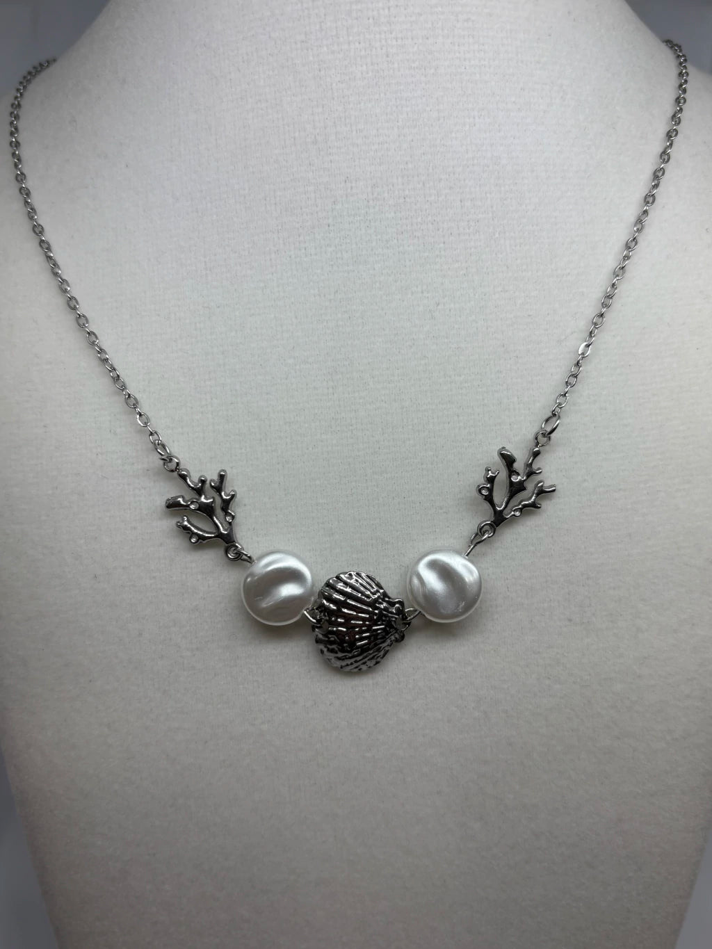 Collar de acero con dijes de estilo marino