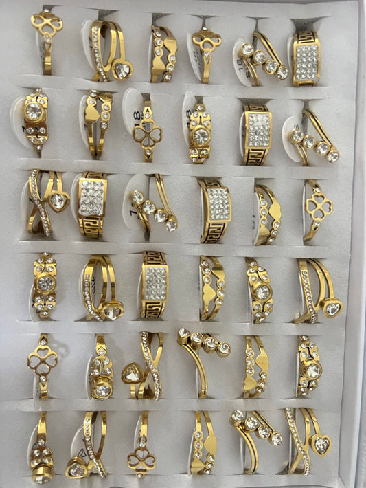 1198B anillos de acero dorado con strass