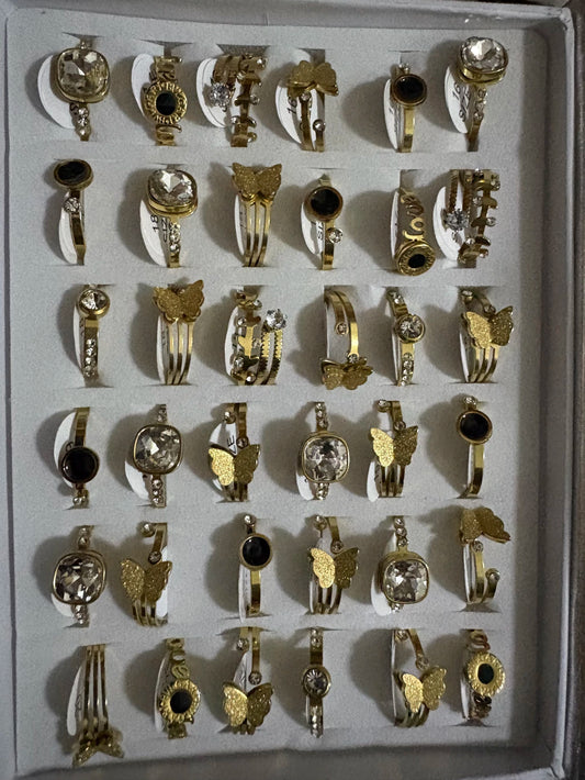 713B anillos de acero dorado con strass