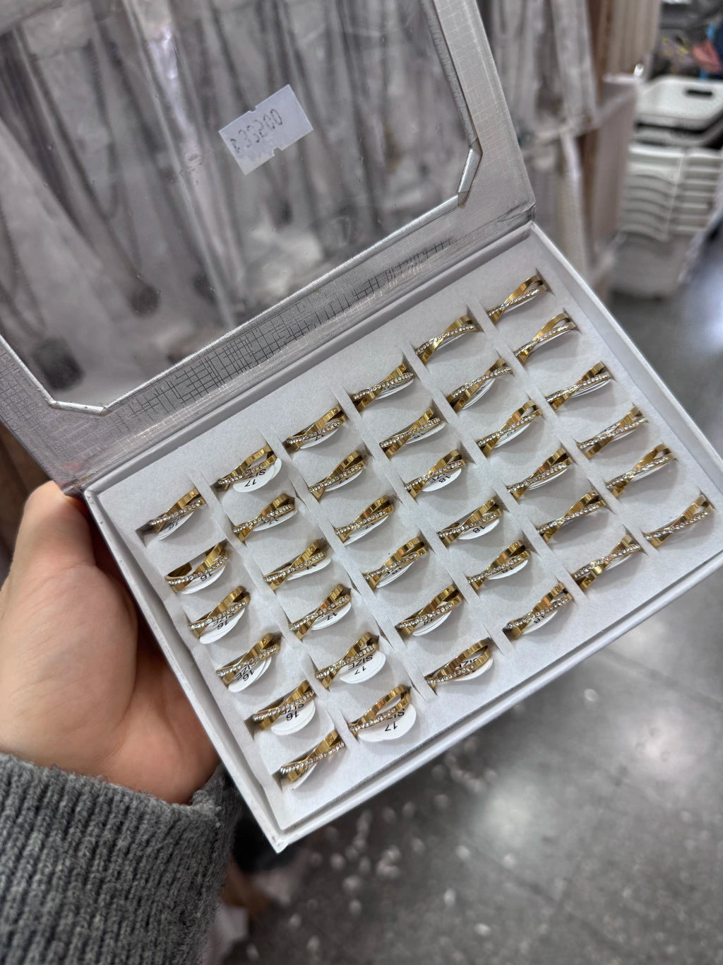 -32 Anillos por caja acero dorado