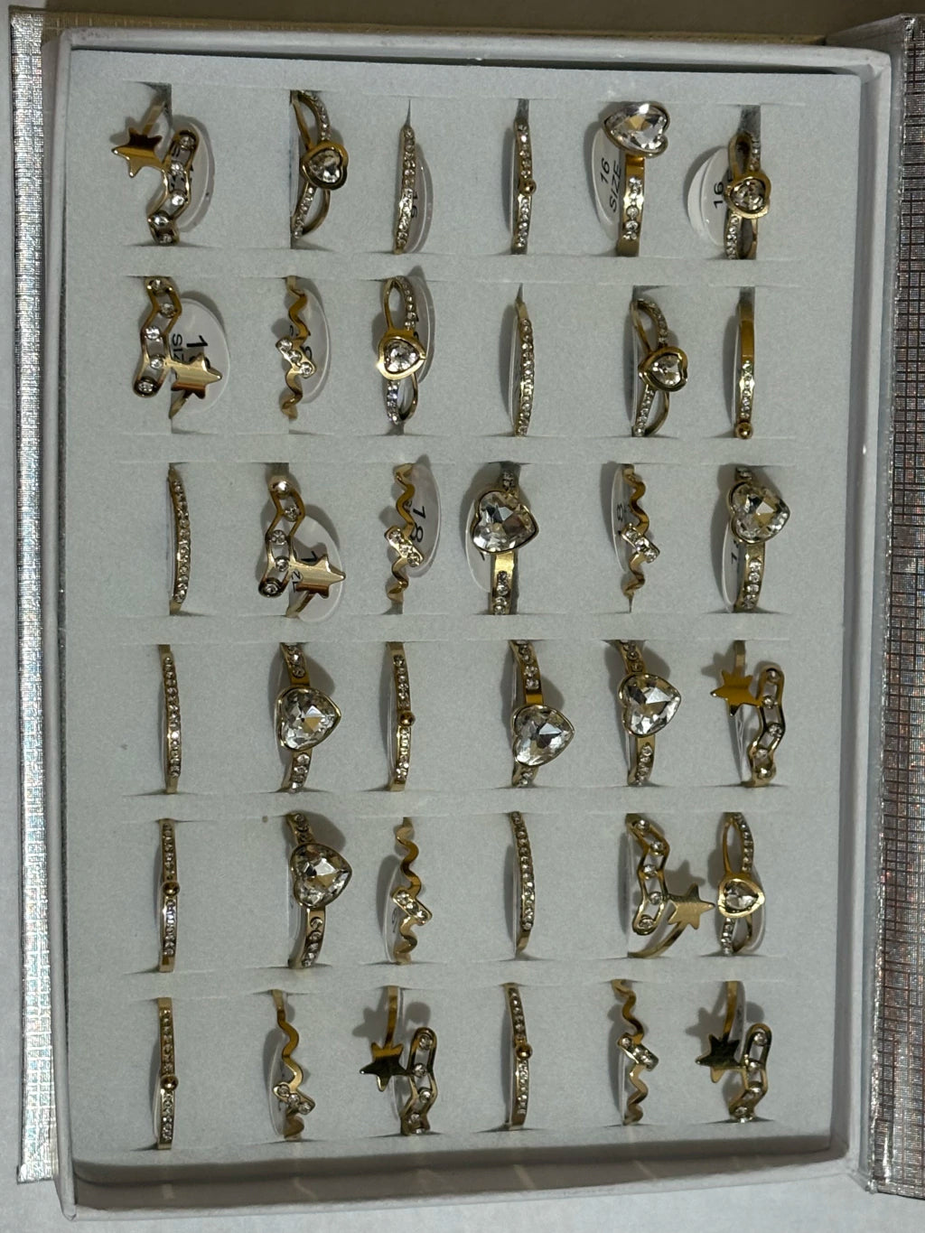 867B anillos de acero dorado con strass