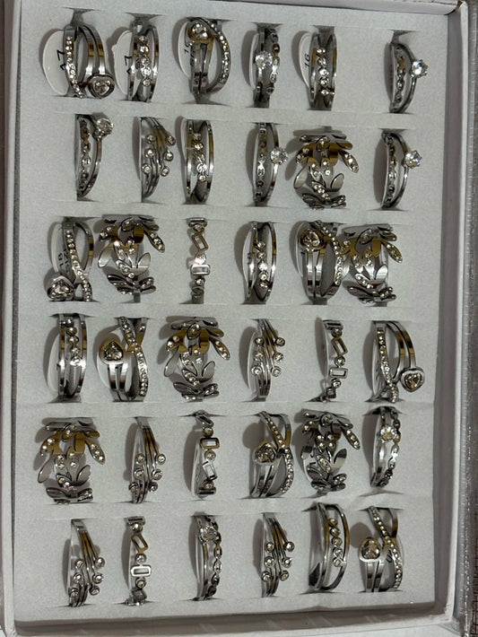 862A anillos de acero plateado con strass