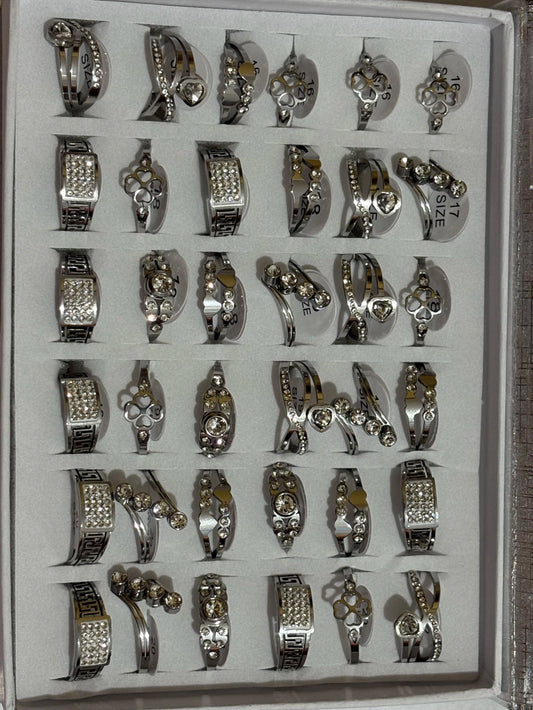 1198A anillos de acero plateado con strass
