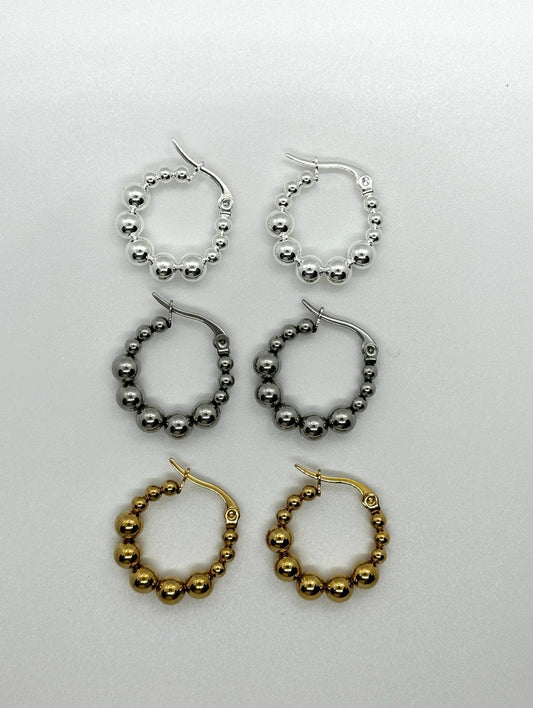 -93B Aros de acero dorado con bolitas 20mm X12