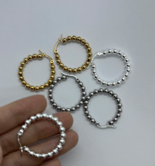-92B Aros de acero dorado con bolitas 26mm X12