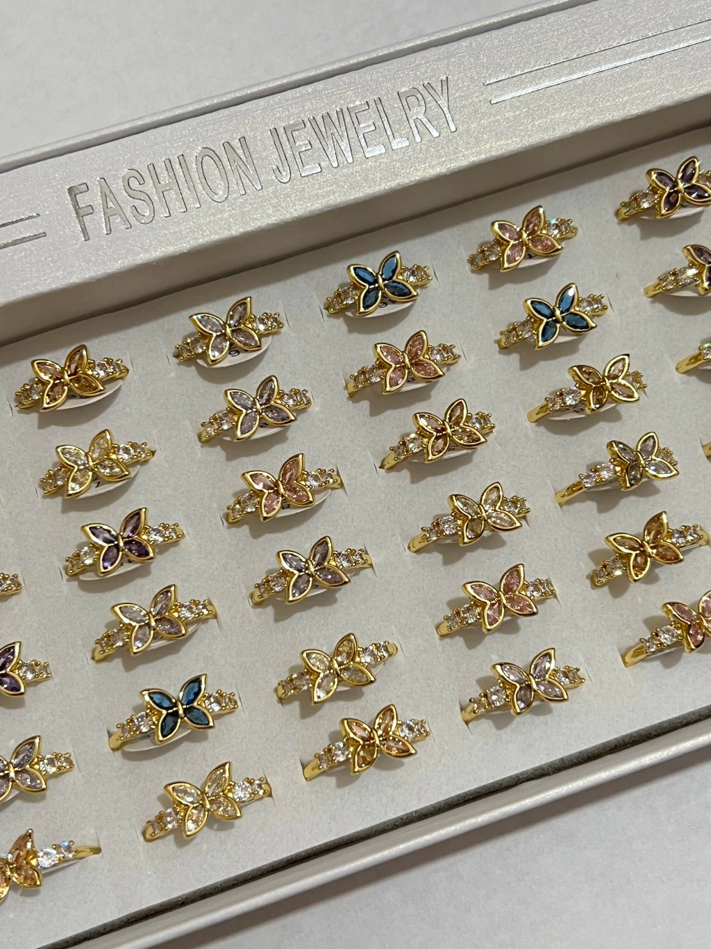 30004B anillos en dorado