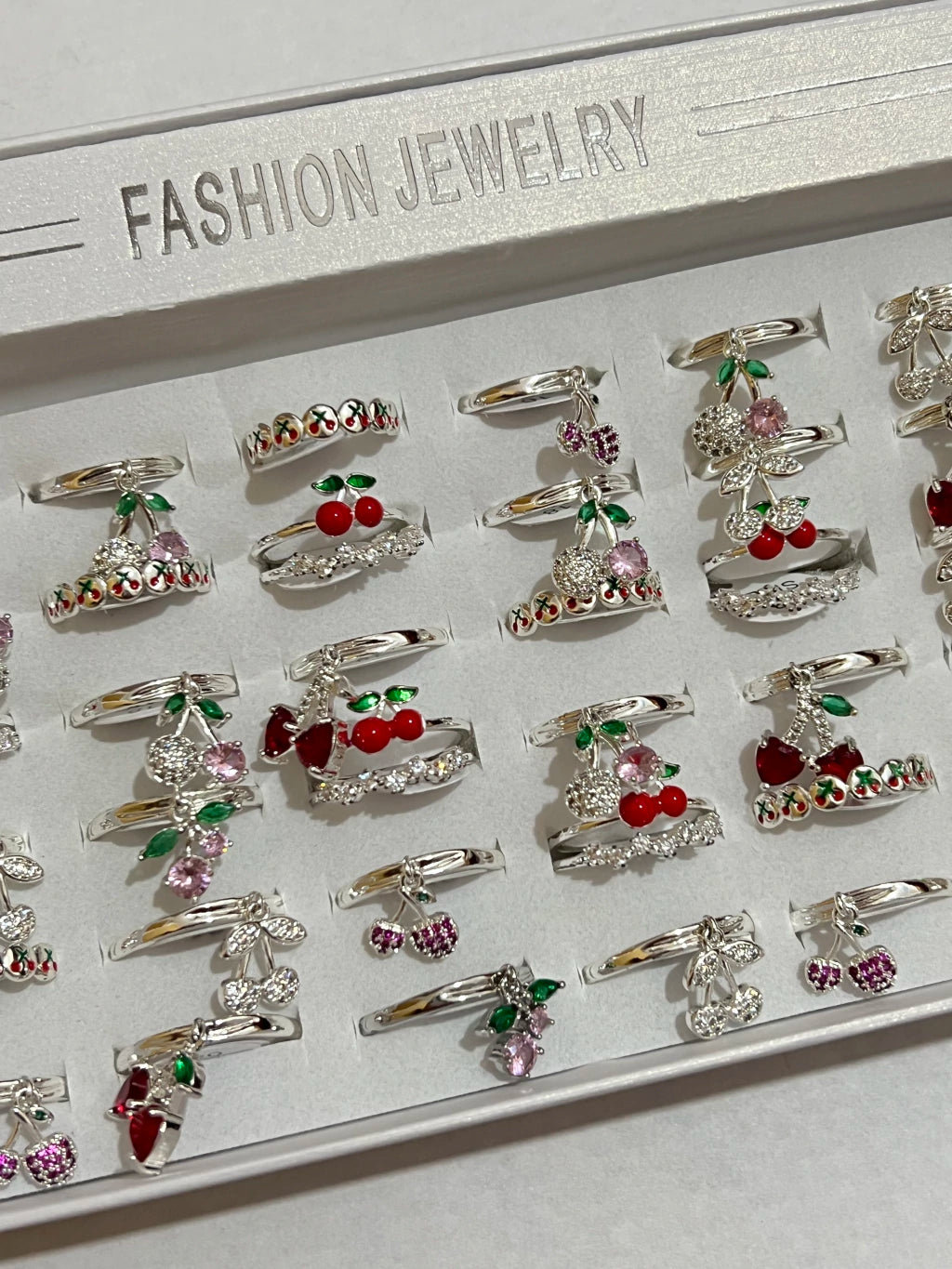 300012C anillos en blanco de cereza