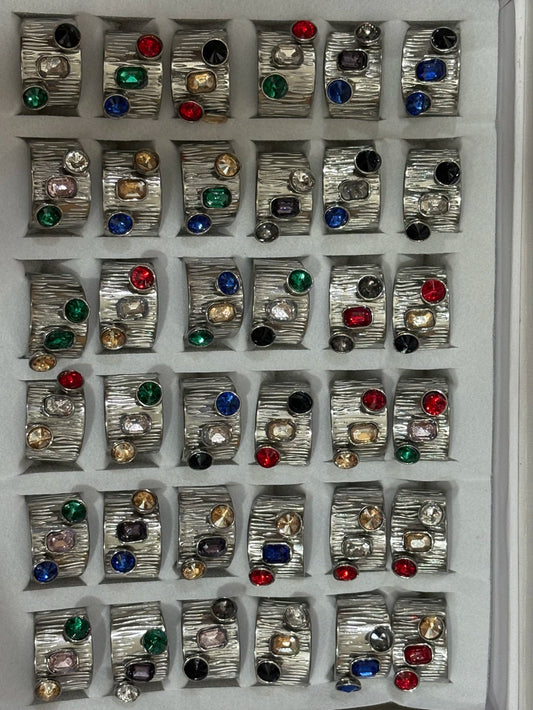 30157-2 Anillos de acero plateado con strass