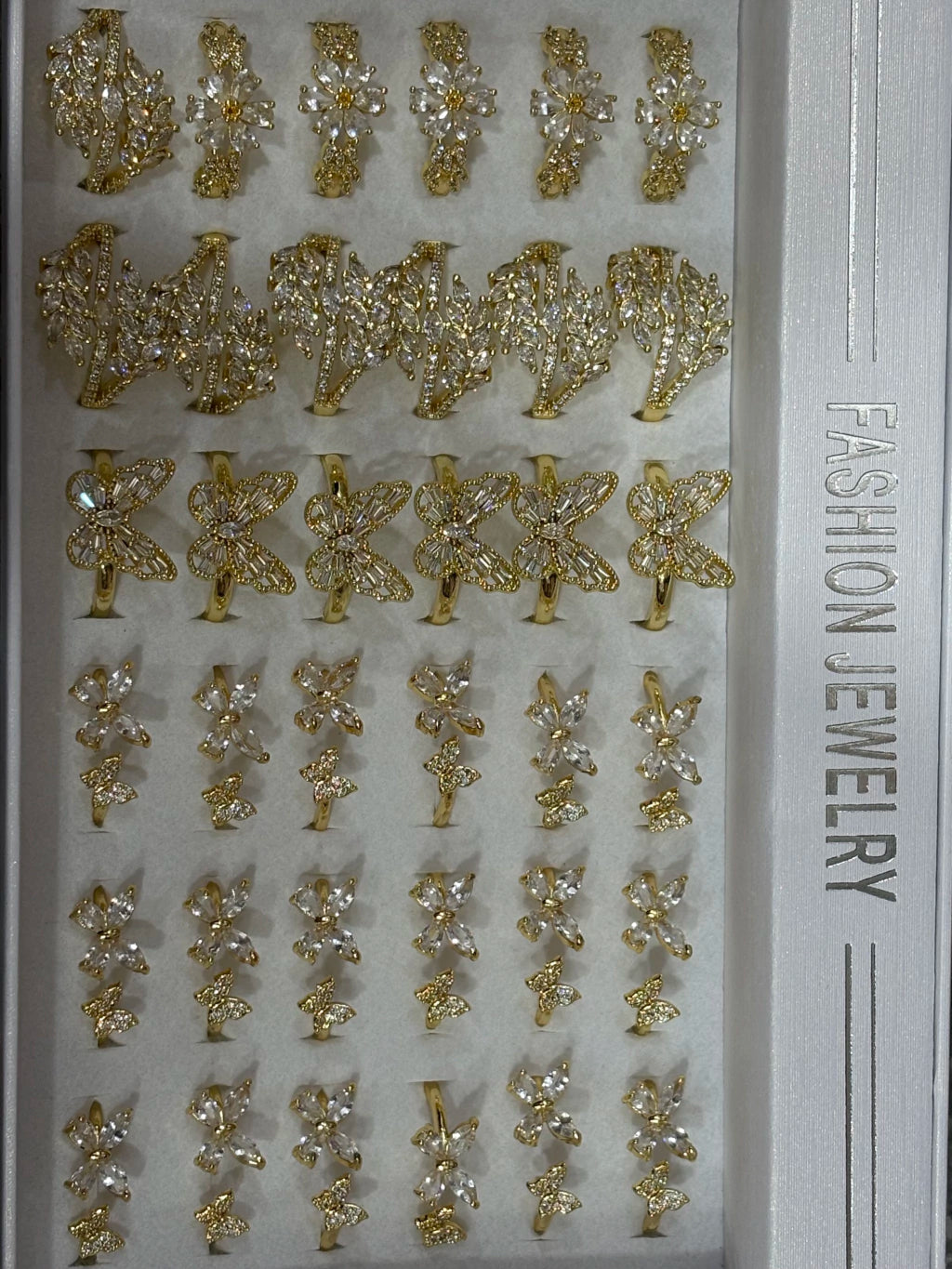 30015-B Anillos de acero dorado con strass