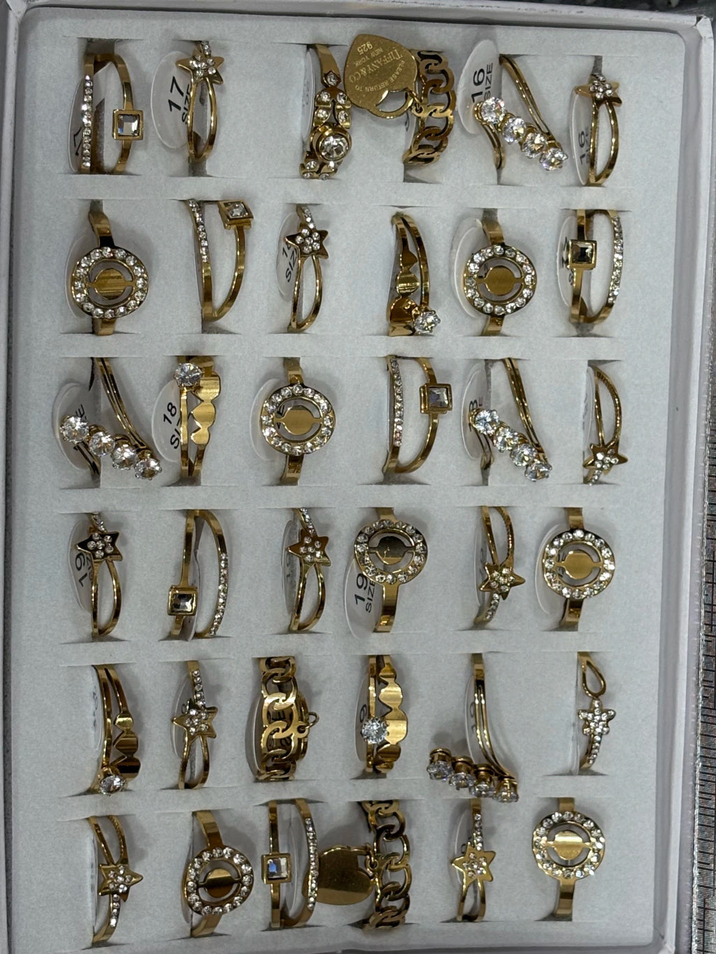 730-B Anillos de acero dorado con strass