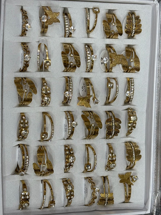 865-B Anillos de acero dorado con strass