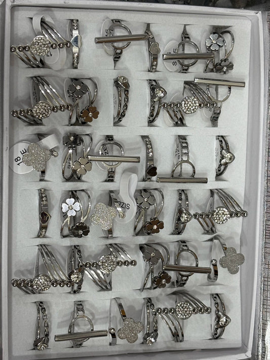 721-A Anillos de acero plateado con strass