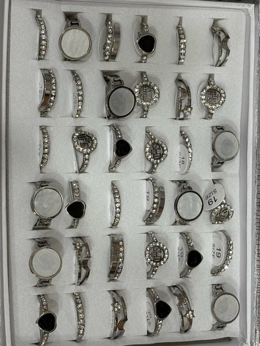 742-A Anillos de acero plateado con strass