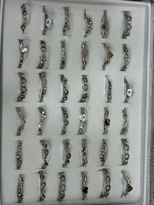 861-A Anillos de acero plateado con strass