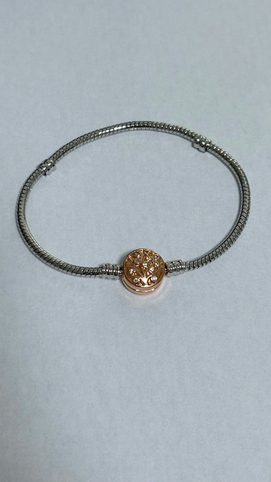 Pulsera estilo pandora de acero plateado