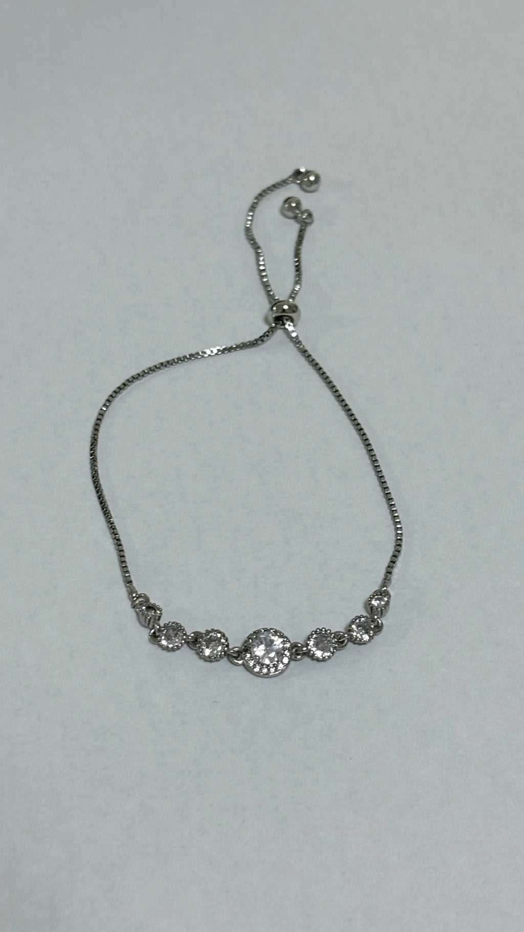 Pulsera ajustable de acero plateado