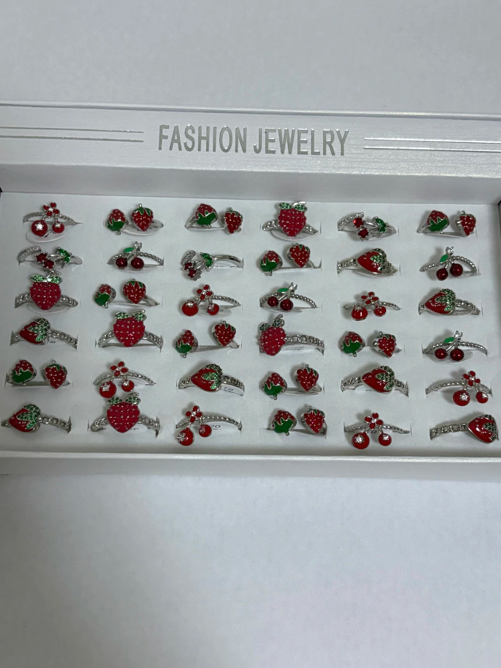 30008A Anillos ajustables de cereza y frutilla