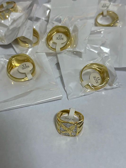 37-Anillos de acero dorado (7-13size)