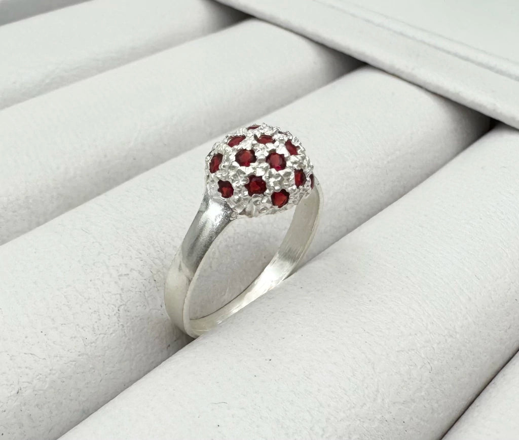ANILLO FRUTILLA 19 PIEDRAS AN107