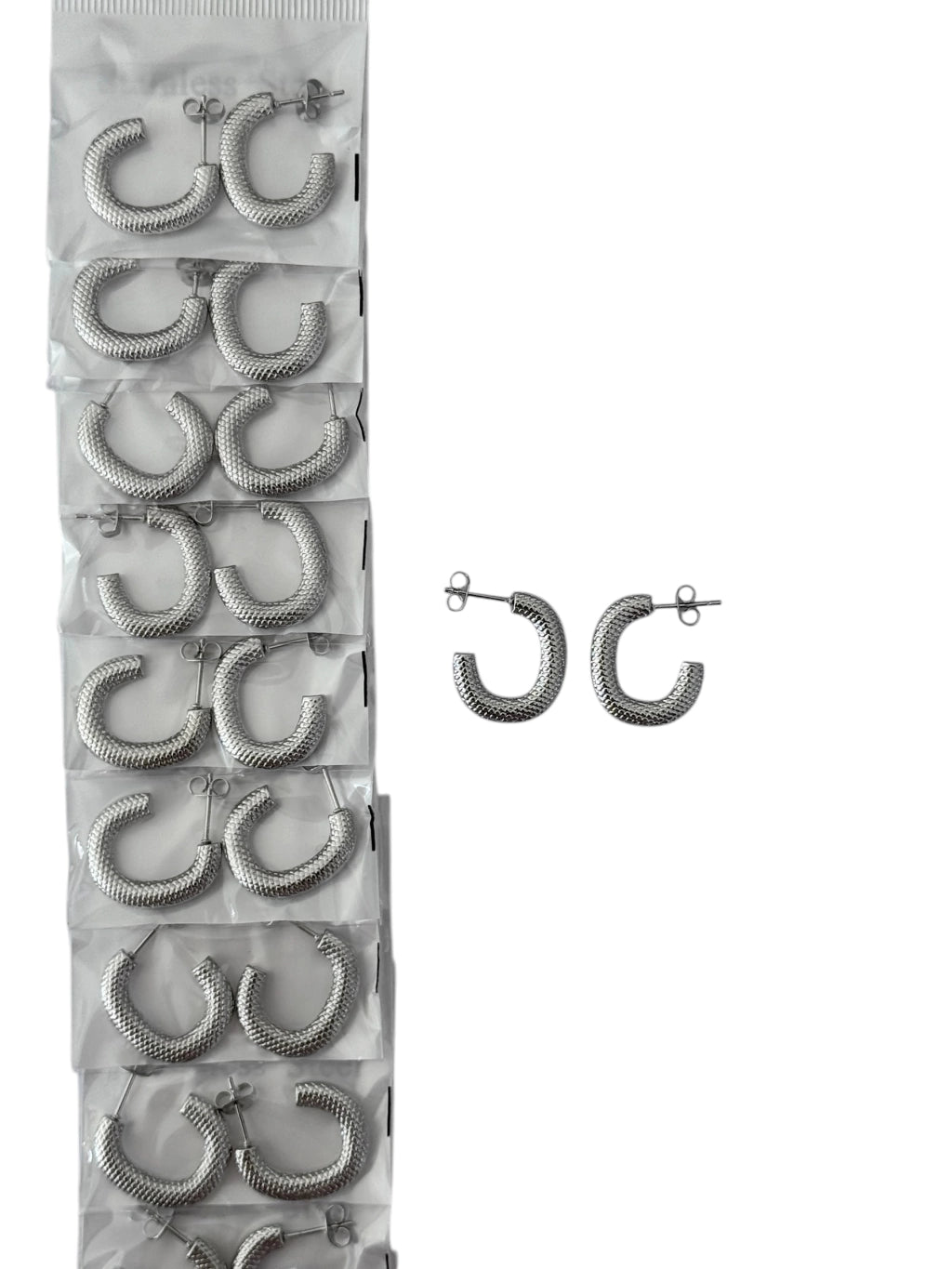 139A20 aros de acero plateado